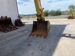 9#7949 Escavatore New Holland Kobelco