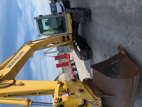 9#7949 Escavatore New Holland Kobelco