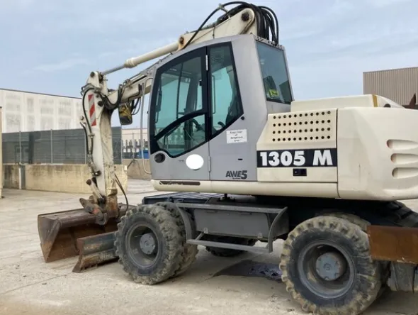 3#6332 Escavatore Terex