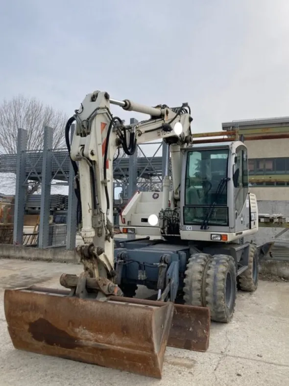 3#6332 Escavatore Terex