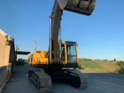 7#6189 Escavatore Volvo
