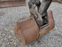 5#5845 Escavatore Volvo ECR88