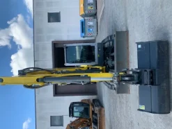 3#7949 Escavatore Wacker Neuson EZ80