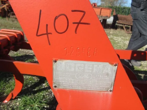 295#7084 Estirpatore - Erpice Sogema
