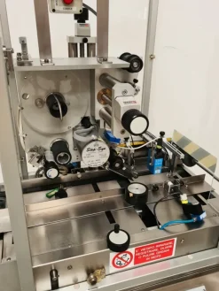 ETICHETTATRICE NERI MOD. SL400A (COD. MF-PK-ETI-99)