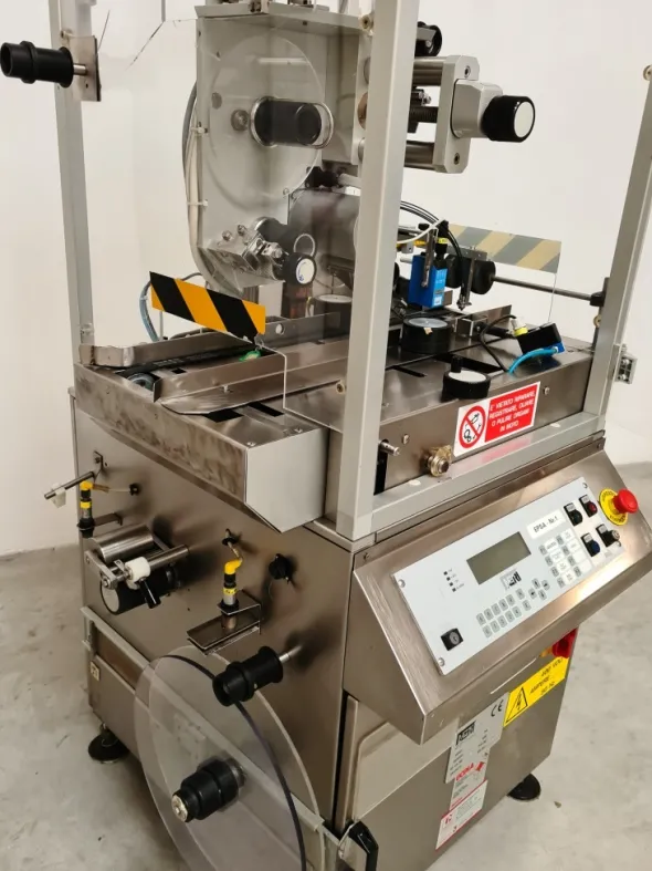 ETICHETTATRICE NERI MOD. SL400A (COD. MF-PK-ETI-99)