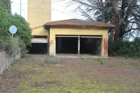 #19125 Ex edificio direzionale con ampia corte