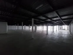 #24988 Fabbricato commerciale su due livelli