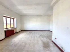 #2536936 Fabbricato commerciale su quattro livelli