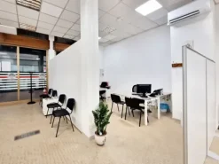 #23005 Fabbricato con unità direzionali, commerciali e residenziali