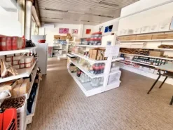 #23005 Fabbricato con unità direzionali, commerciali e residenziali