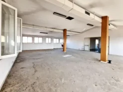 #23005 Fabbricato con unità direzionali, commerciali e residenziali