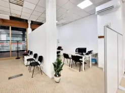 #23005 Fabbricato con unità direzionali, commerciali e residenziali