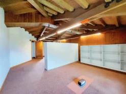 #21602 Fabbricato direzionale con residenza e servizi