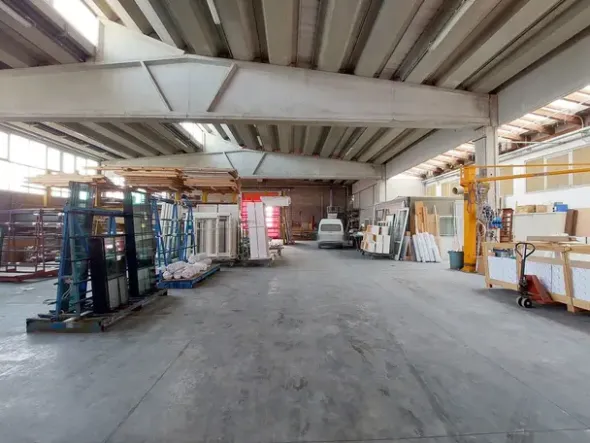 #22877 Fabbricato industriale-artigianale con area di pertinenza