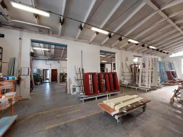 #22877 Fabbricato industriale-artigianale con area di pertinenza