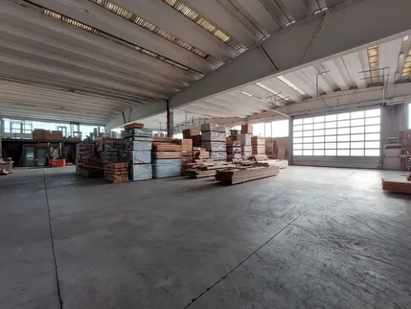 #22877 Fabbricato industriale-artigianale con area di pertinenza