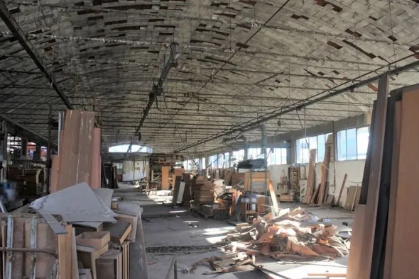 #15090 Fabbricato industriale con resede circostante