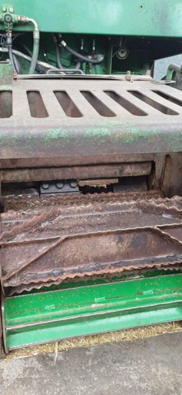 1#8542 Falciatrinciacaricatrice John Deere 5460