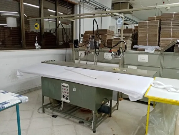 5#7030 Ferro da stiro e pressa stiratrice Macpi