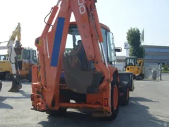 Fiat Hitachi FB 100