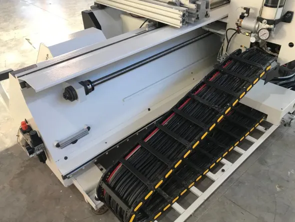 FI789 - 1059Centro di lavoro marca Morbidelli