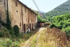 #23258 Fienile al piano terra e primo