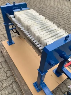 Filtropressa per filtrazione liquidi