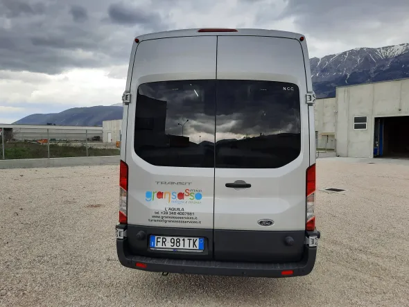 Ford Transit 18 posti