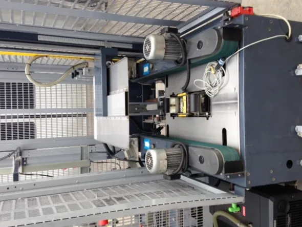FORMATORE AUTOMATICO PER CASSE IN CARTONE