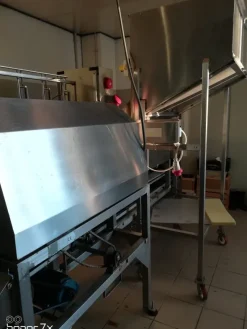 FORMATRICE DI FONDI DI CARCIOFO