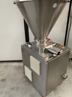 Formatrice TD 200