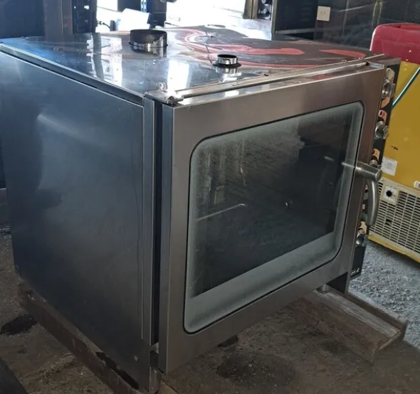 3#8391 Forno a gas Mbm 6 teglia