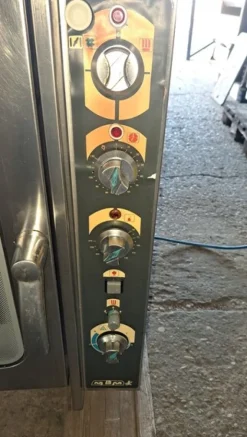 3#8391 Forno a gas Mbm 6 teglia