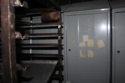43#4902 Forno a legna in muratura con bruciatore e attrezzatura