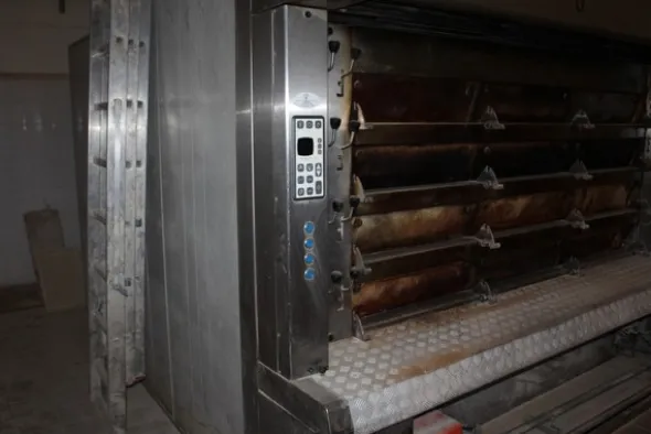 41#4902 Forno a platea