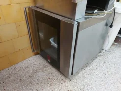 2#7951 Forno in acciaio Eka