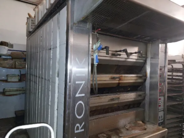 14#8270 Forno Tagliavini con carrelli e tritacarne