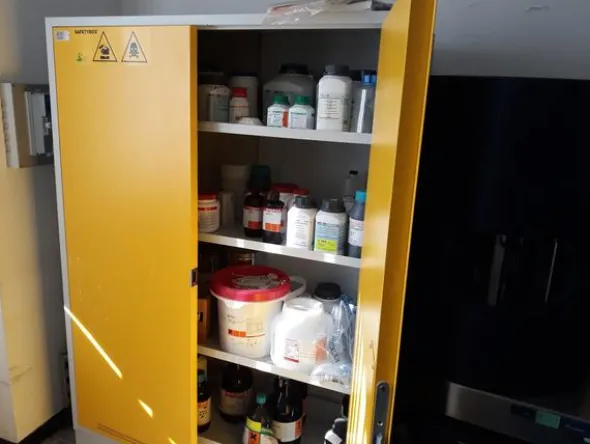 10#3675 FPLC AKTA Purifier e cappa flusso laminare Asalair Atlantic