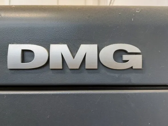 62#6439 Fresa a controllo numerico DMG