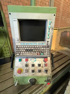 Fresatrice CNC usata