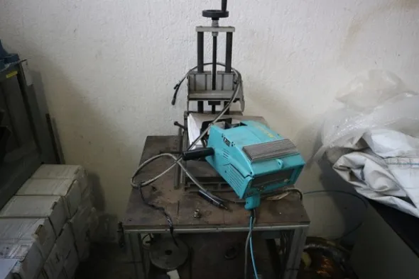 4#5252 Fresatrice Sachman e macchinari lavorazione ferro
