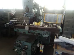 Fresatrice universale Csepel