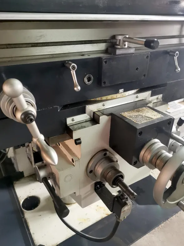 Fresatrice universale PROMA FVV-135PD
