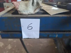 6#8413 Fresatrice 1100x400x250
