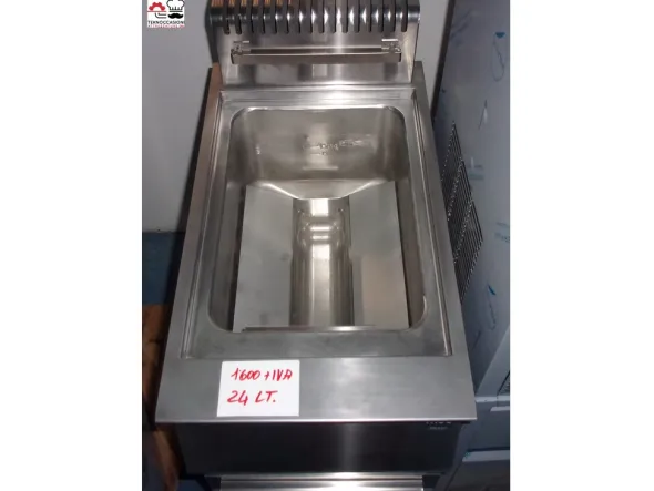 Friggitrice a gas vasca pulita Nuova