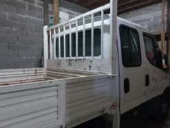 2#8017 Furgone cassonato Iveco