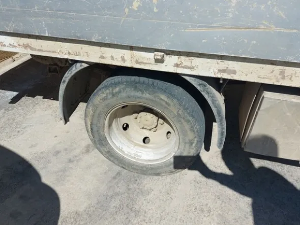 1#8118 Furgone con cassone a sponde Iveco Daily 35C13