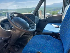 1#8118 Furgone con cassone a sponde Iveco Daily 35C13