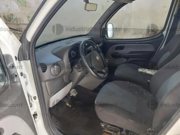 2#9698 Furgone Fiat Doblò